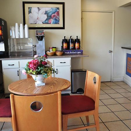 Fresno Inn Ngoại thất bức ảnh