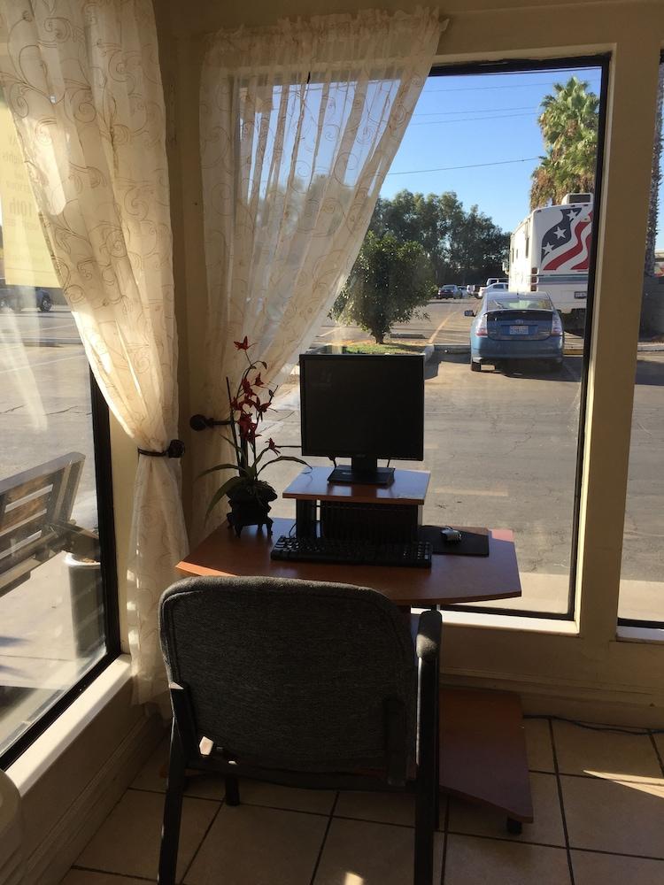 Fresno Inn Ngoại thất bức ảnh