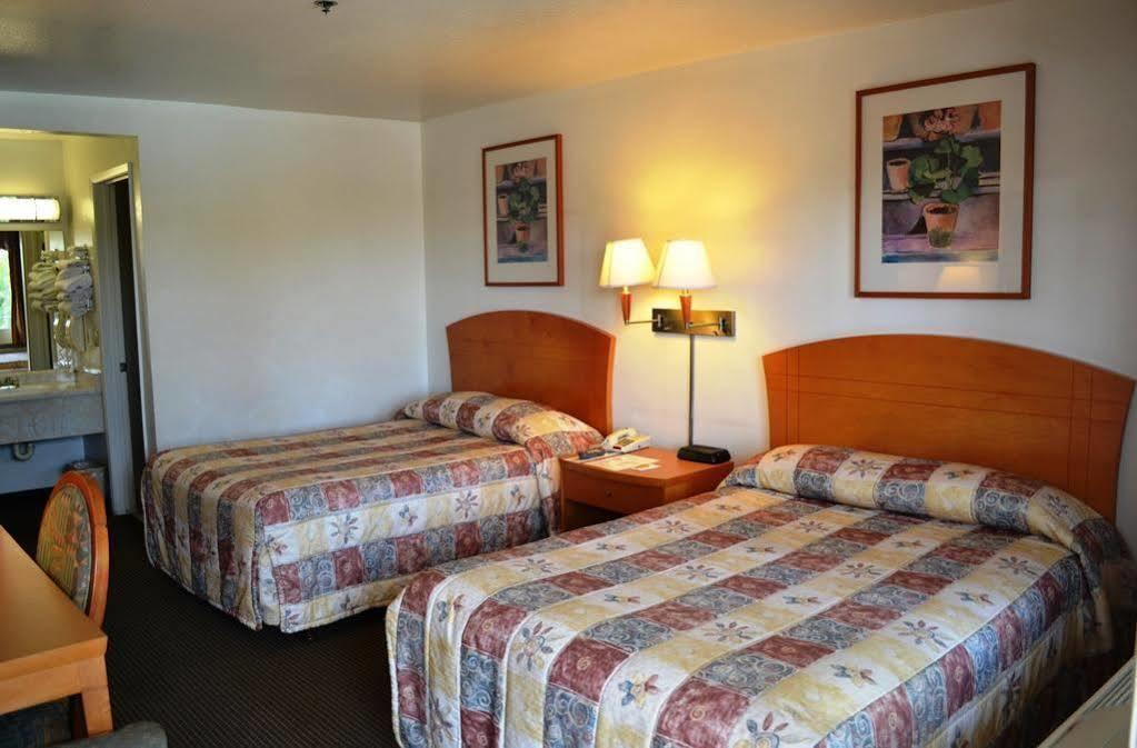 Fresno Inn Ngoại thất bức ảnh
